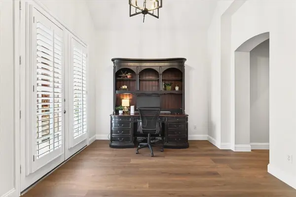 6976 Valley Brook Drive, Frisco, TX 75035