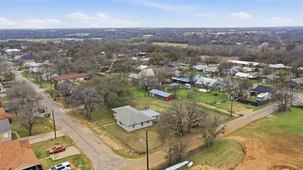 609 E Broadway Street, Stephenville, TX 76401