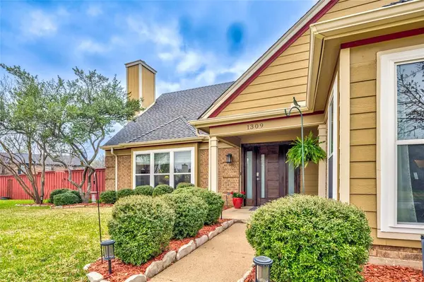 1309 Havencreek Cove, Lewisville, TX 75067