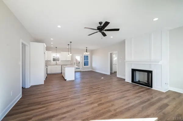 10402 Leesville RD, Lynch Station, VA 24571