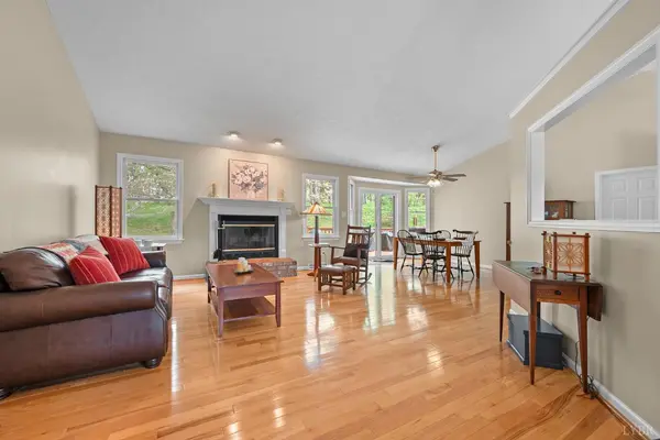 2009 Weatherhill RD, Forest, VA 24551