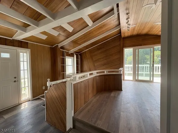 38 W River Styx Rd, Hopatcong Boro, NJ 07843