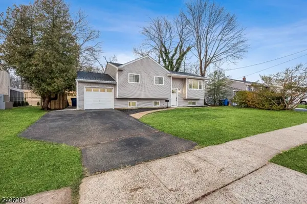 139 Lee Dr, Middlesex Boro, NJ 08846