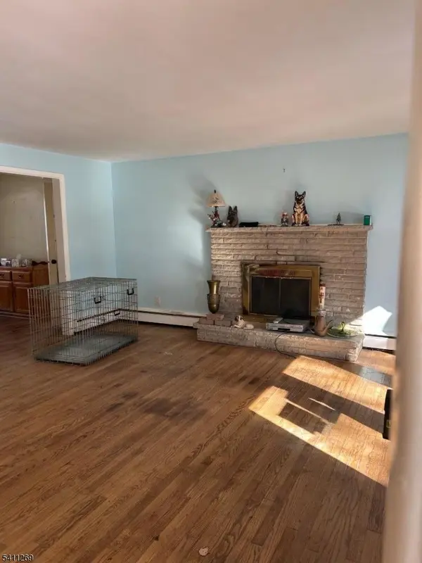 64 William St, Clark Twp., NJ 07066