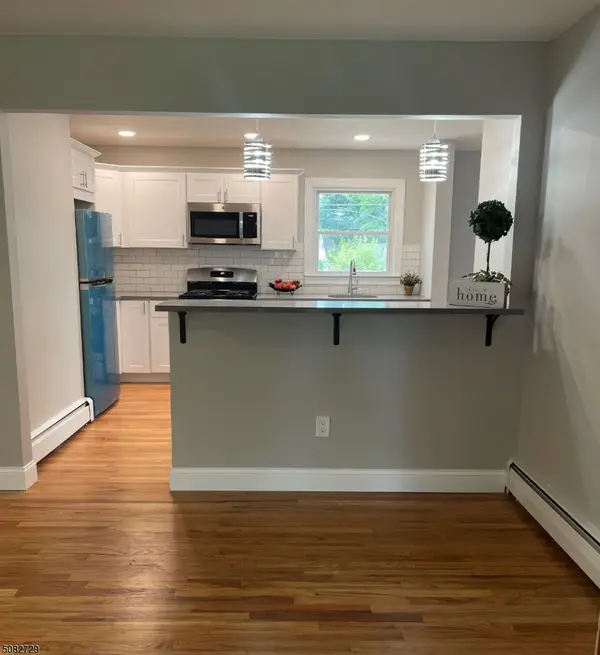 405 Hurley Dr, Hackettstown Town, NJ 07840