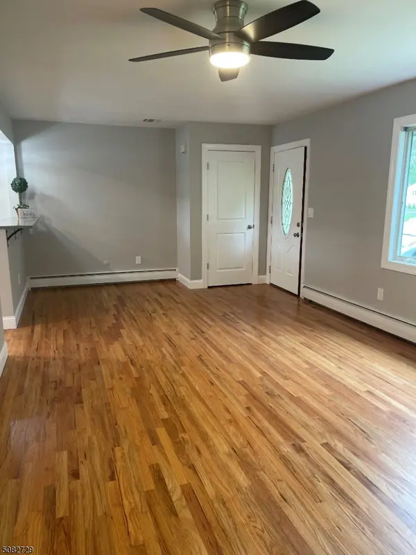 405 Hurley Dr, Hackettstown Town, NJ 07840