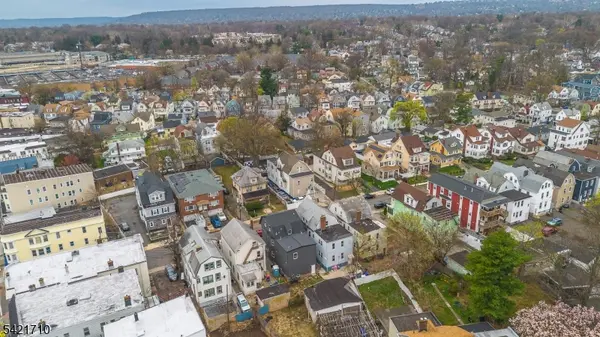 16 Headley Ter, Irvington Twp., NJ 07111