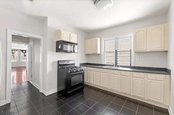 96 11th Ave, Newark City, NJ 07107