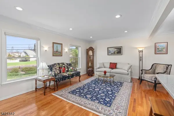 7 Tempe Wick Rd, Mendham Boro, NJ 07945