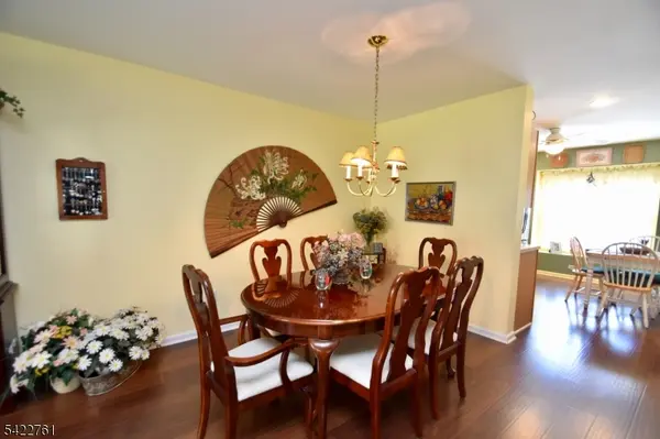 156 Brookside Ln, Mount Arlington Boro, NJ 07856