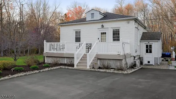 131 Charles Rd, Warren Twp., NJ 07059