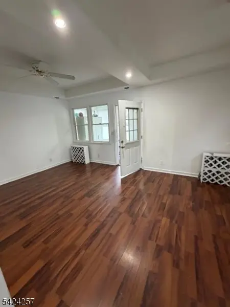 109 W 11Th St, Linden City, NJ 07036