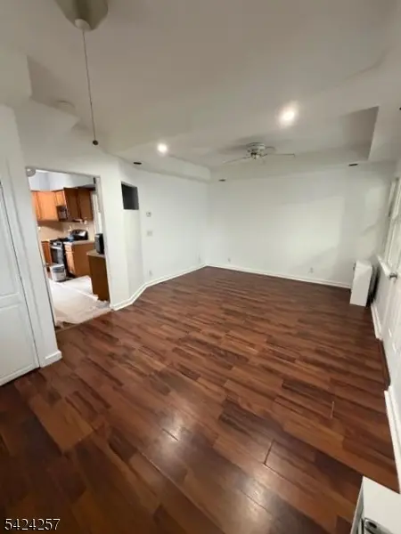 109 W 11Th St, Linden City, NJ 07036