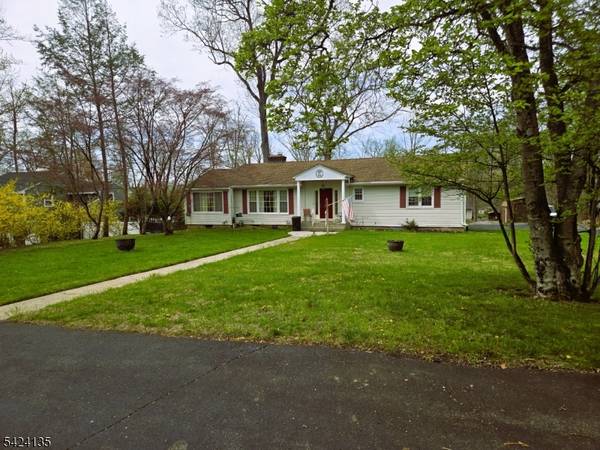 35 Bogert Rd, Montville Twp., NJ 07058