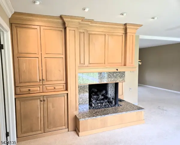 35 Bogert Rd, Montville Twp., NJ 07058