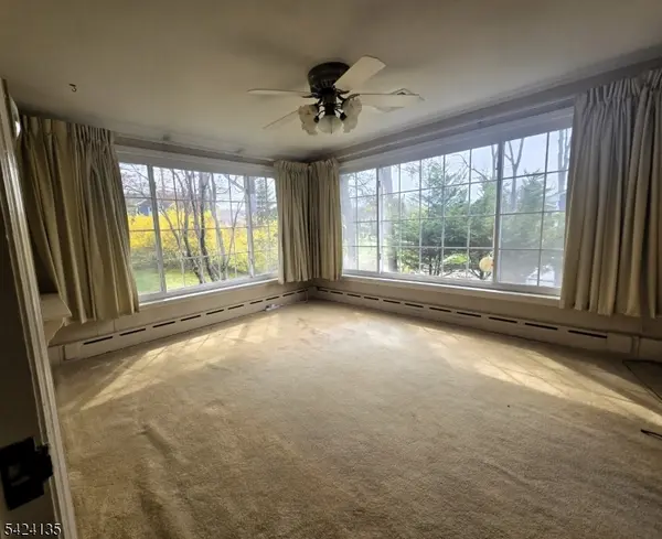 35 Bogert Rd, Montville Twp., NJ 07058