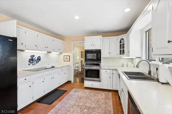 75 Farmersville Rd, Tewksbury Twp., NJ 07830