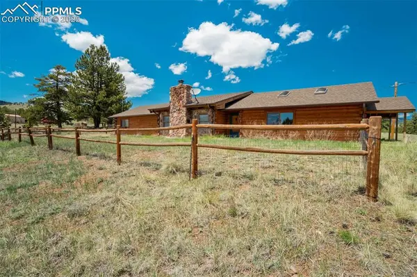 994 Deer LN, Guffey, CO 80820