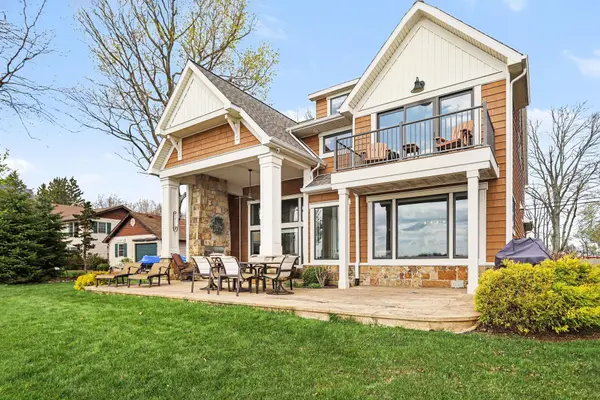 542 Lake DR, Ovid Twp, MI 49036