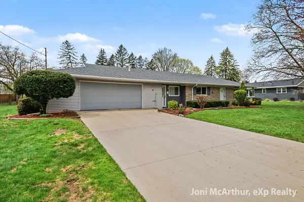 805 S Merry Lane TER, Greenville, MI 48838