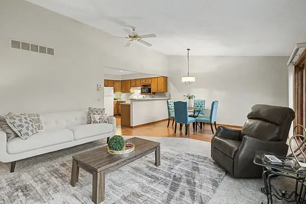 1086 Amberwood West DR SW, Byron Twp, MI 49315