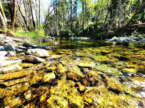 874 S MAIN ST, Canyonville, OR 97417