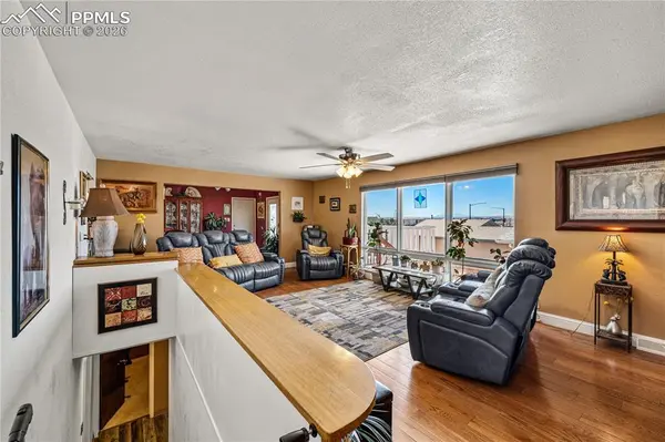 4011 Valley DR, Pueblo, CO 81008