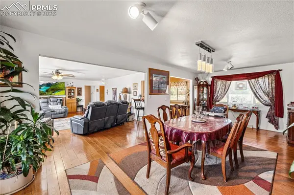 4011 Valley DR, Pueblo, CO 81008