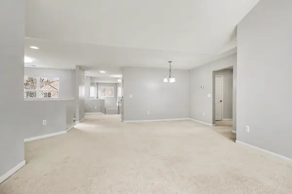 536 Boulderstone LN, Chelsea, MI 48118