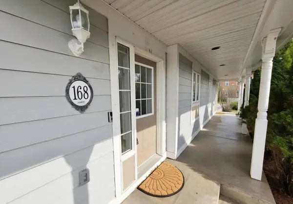 168 Gas Lamp LN, Markham, ON L6B 1K5