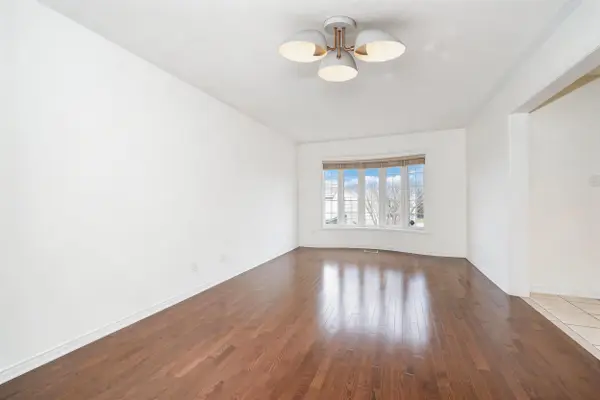 168 Gas Lamp LN, Markham, ON L6B 1K5