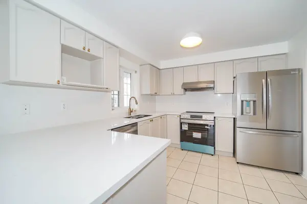 168 Gas Lamp LN, Markham, ON L6B 1K5