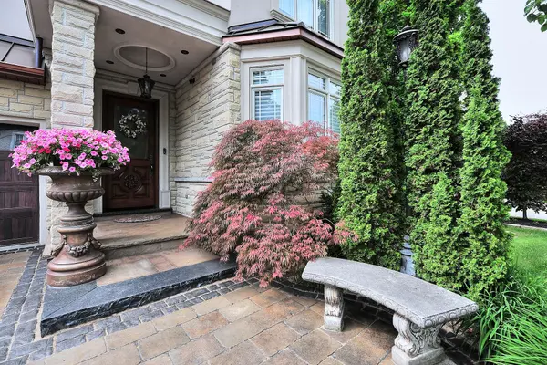 111 Arista Gate, Vaughan, ON L4L 9H7