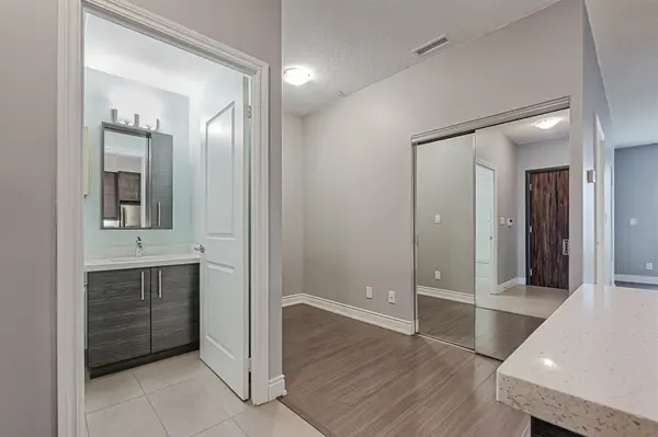 277 South Park RD #110, Markham, ON L3T 0B7