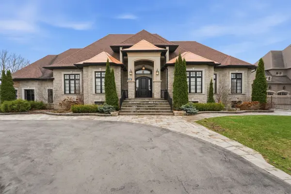 37 Greenan RD, Whitchurch-stouffville, ON L4A 3H7