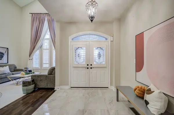 89 Rouge Bank DR, Markham, ON L3S 4B6