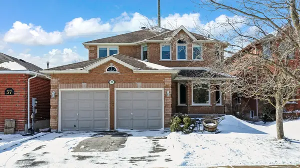 39 Etherington CRES, Barrie, ON L4N 7T2