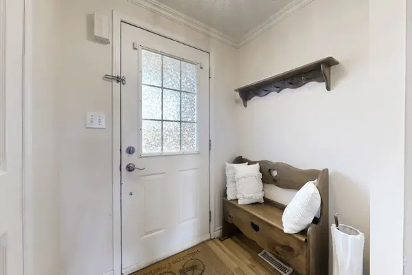 87 Wessenger DR, Barrie, ON L4N 8P8