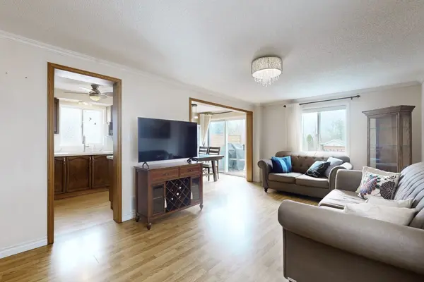 87 Wessenger DR, Barrie, ON L4N 8P8