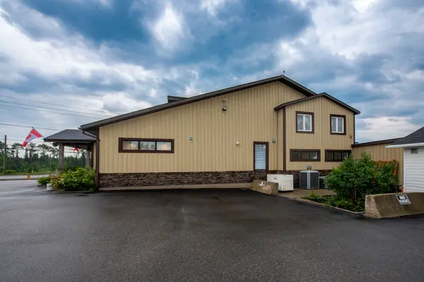 1086 Riverside DR, Timmins, ON P4R 1A2