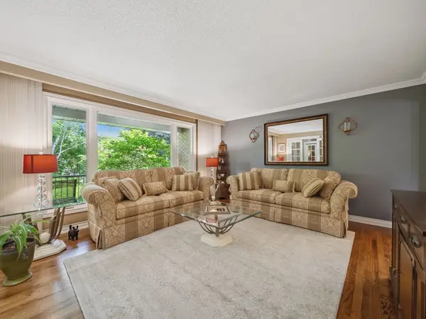 18 Claypine TRL, Brampton, ON L6V 3L9