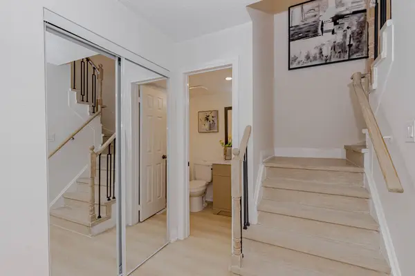 21 Carabram CT, Brampton, ON L6X 4M2