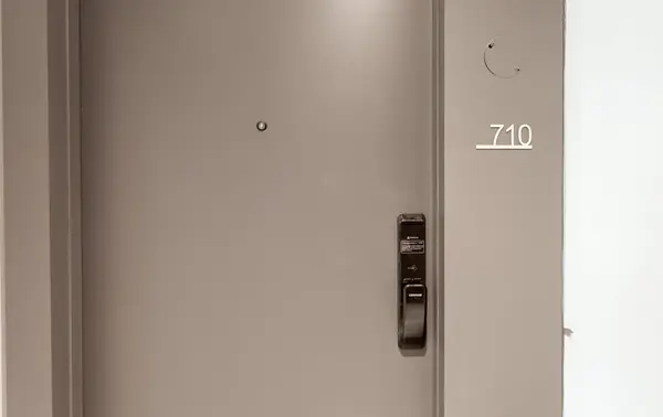 2075 Lakeshore RD #710, Burlington, ON L7R 0H3