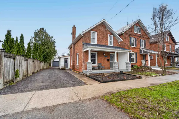 43 WARE ST, Peterborough, ON K9J 2B5
