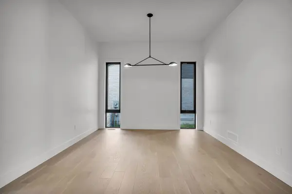 7132 SILVER CREEK CIR, London South, ON N6P 0G9