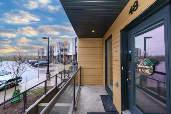 261 Woodbine AVE ##48, Kitchener, ON N2R 0S7