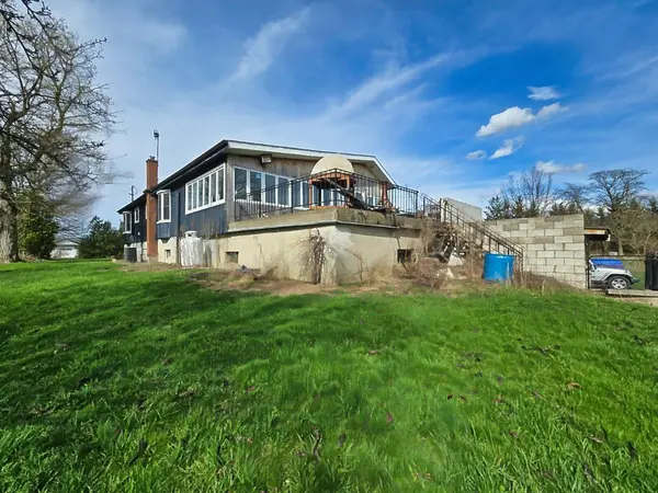 1030 Metler RD, Pelham, ON L0S 1C0