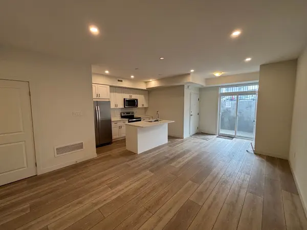 405 Myers RD #1, Cambridge, ON N1P 0B6