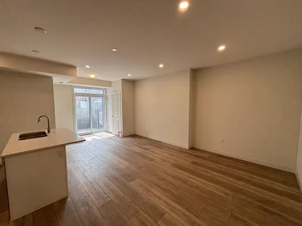 405 Myers RD #1, Cambridge, ON N1P 0B6