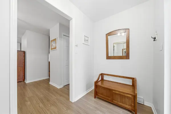 179 Herchimer AVE #3, Belleville, ON K8N 4G7